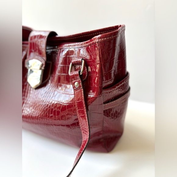 90s Style Liz Claiborne Red‎ Alligator Embossed Vegan Leather Shoulder Tote Bag - Picture 2 of 10